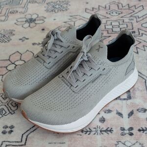 Sleek Gray Women's Athletic Shoes